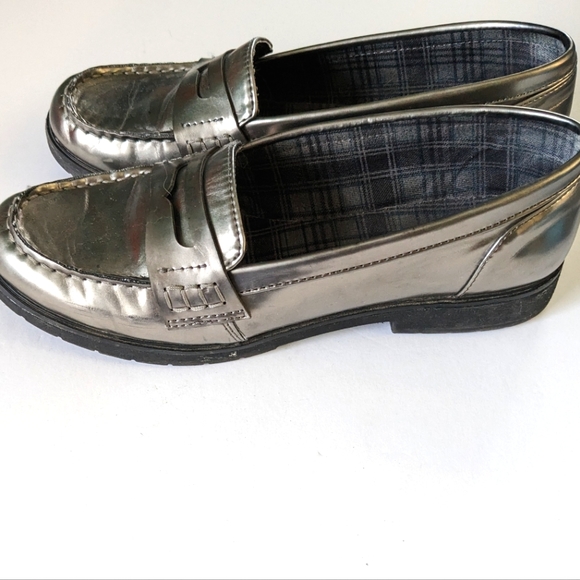 Arizona Metallic Russell Loafers 9 - Picture 1 of 5